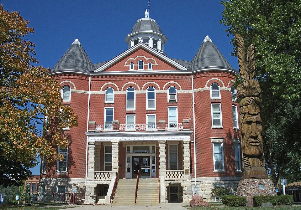 Photograph of Doniphan County Courthouse