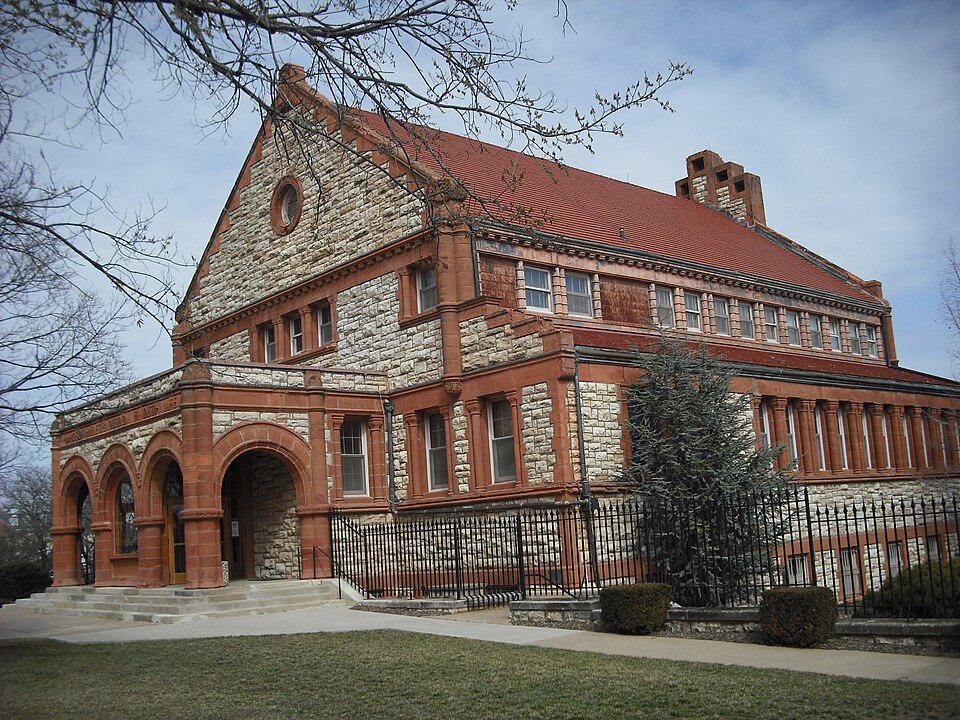 Photograph of Spooner Hall