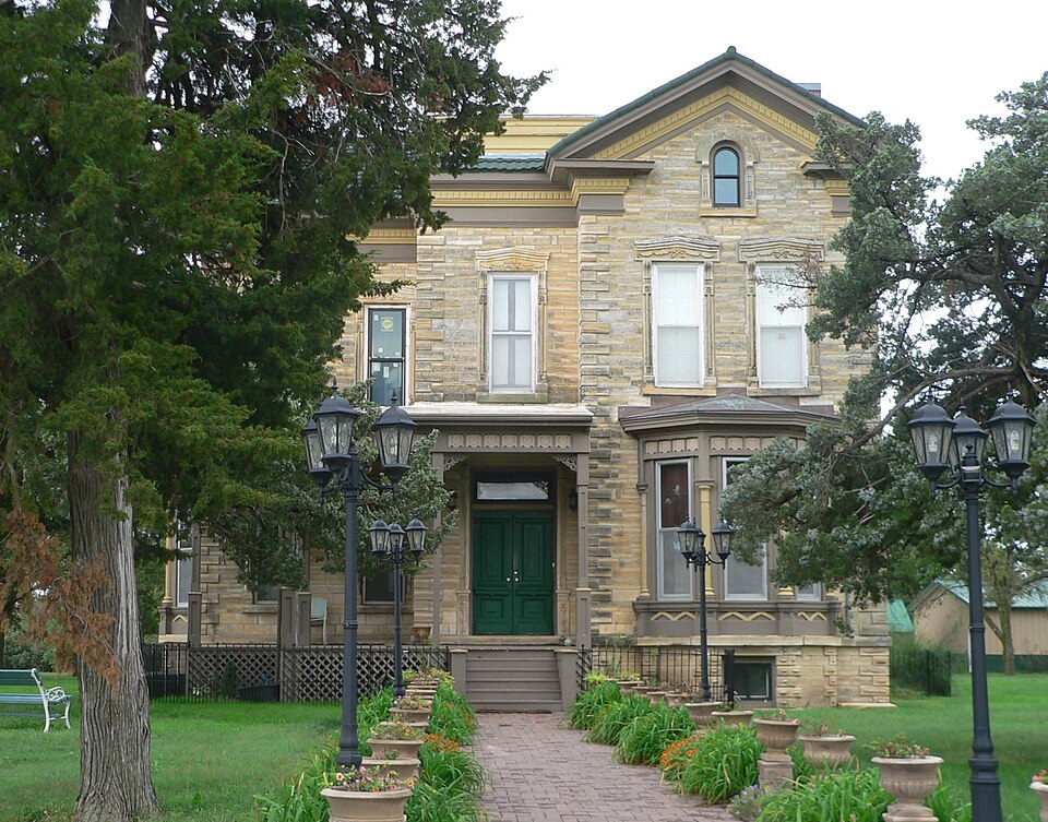 Photograph of Arthur Larkin House
