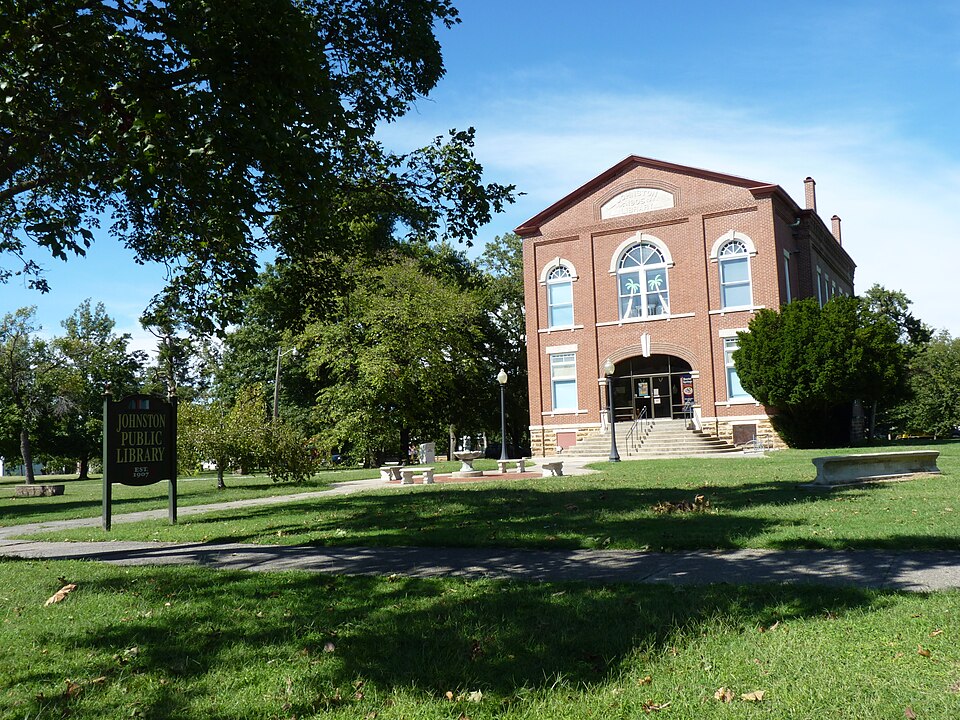 Photograph of Johnston Library