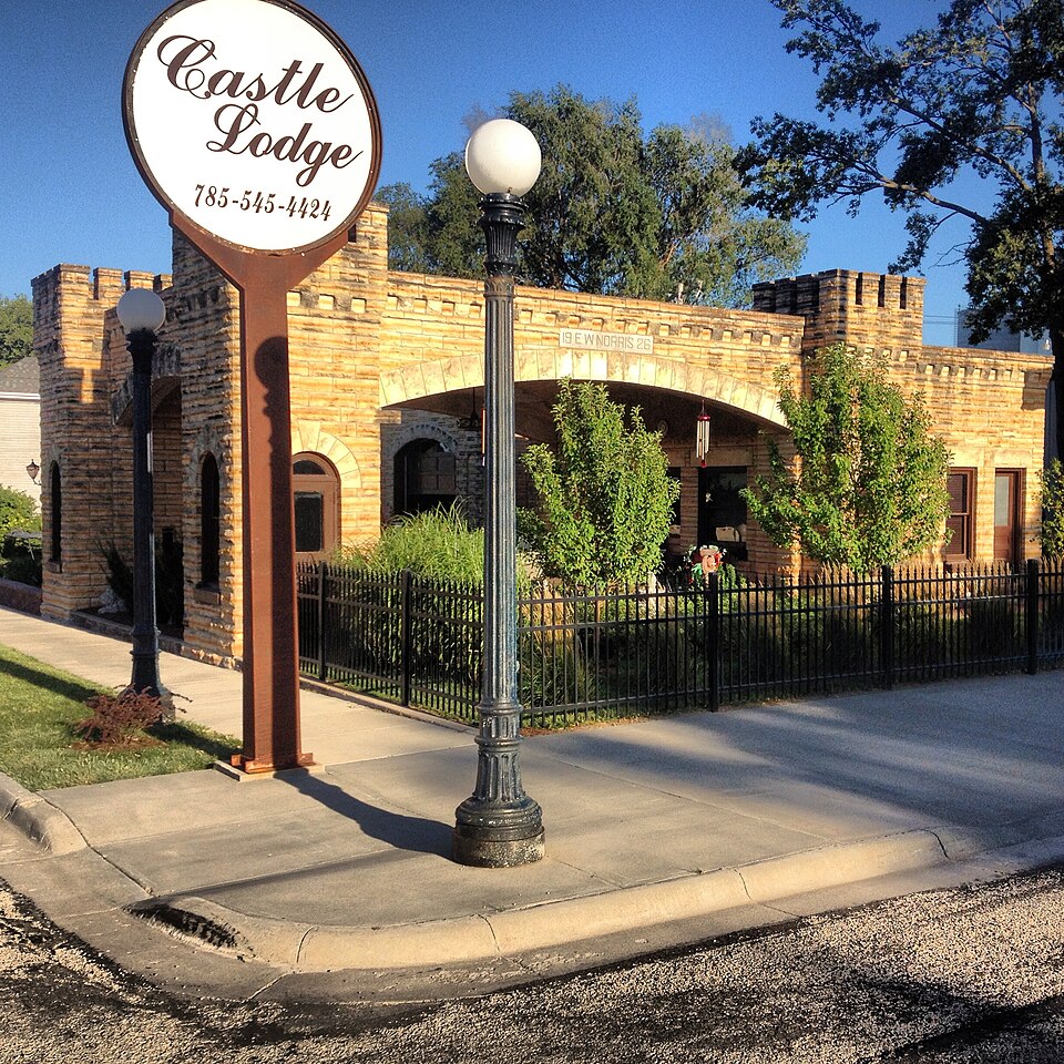 Photograph of E. W. Norris Service Station