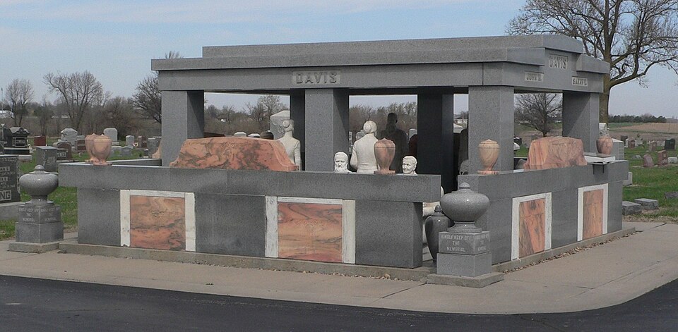 Photograph of Davis Memorial