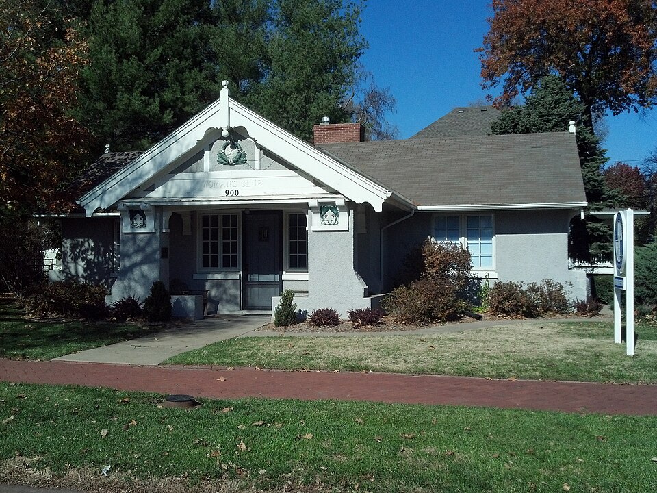 Photograph of Woman's Club House