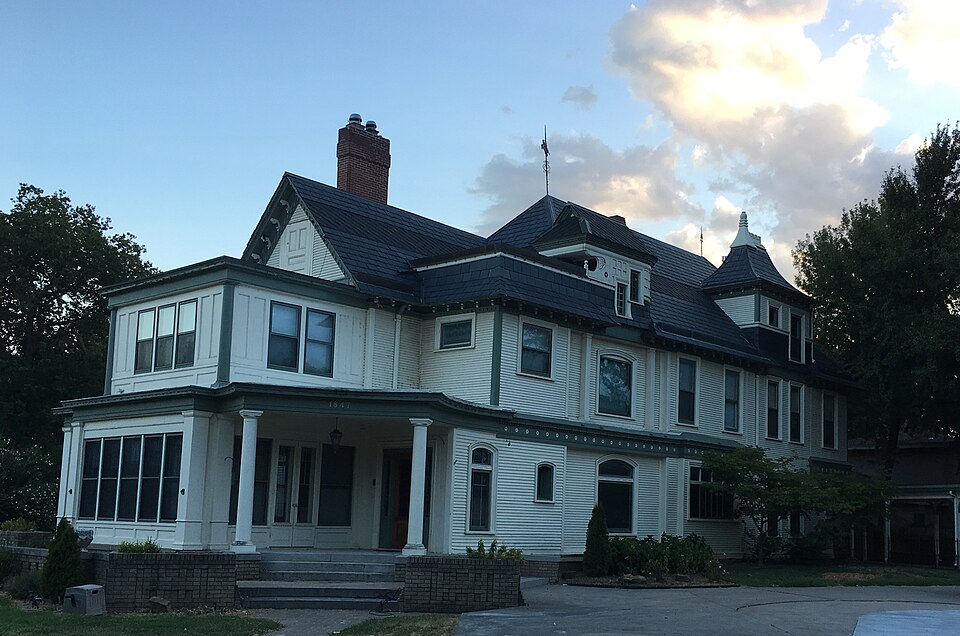 Photograph of L.W. Clapp House