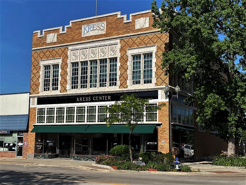 Photograph of Kress Building
