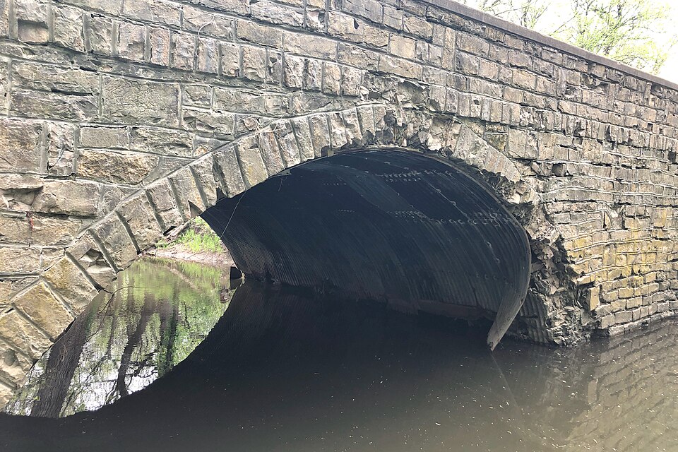Photograph of Middle Creek Tributary Bridge