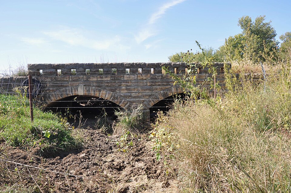 Photograph of Spring Creek Tributary Bridge