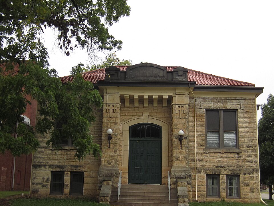 Photograph of El Dorado Carnegie Library