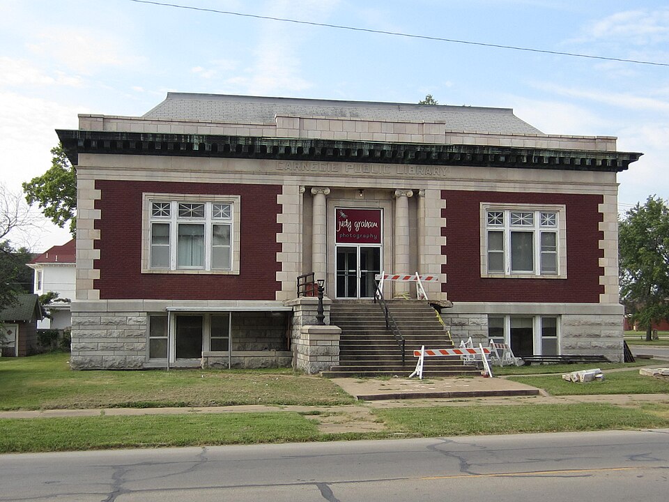 Photograph of Coffeyville Carnegie Public Library Building