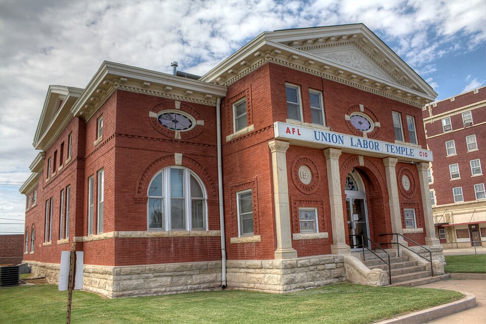 Photograph of Hutchinson Public Carnegie Library