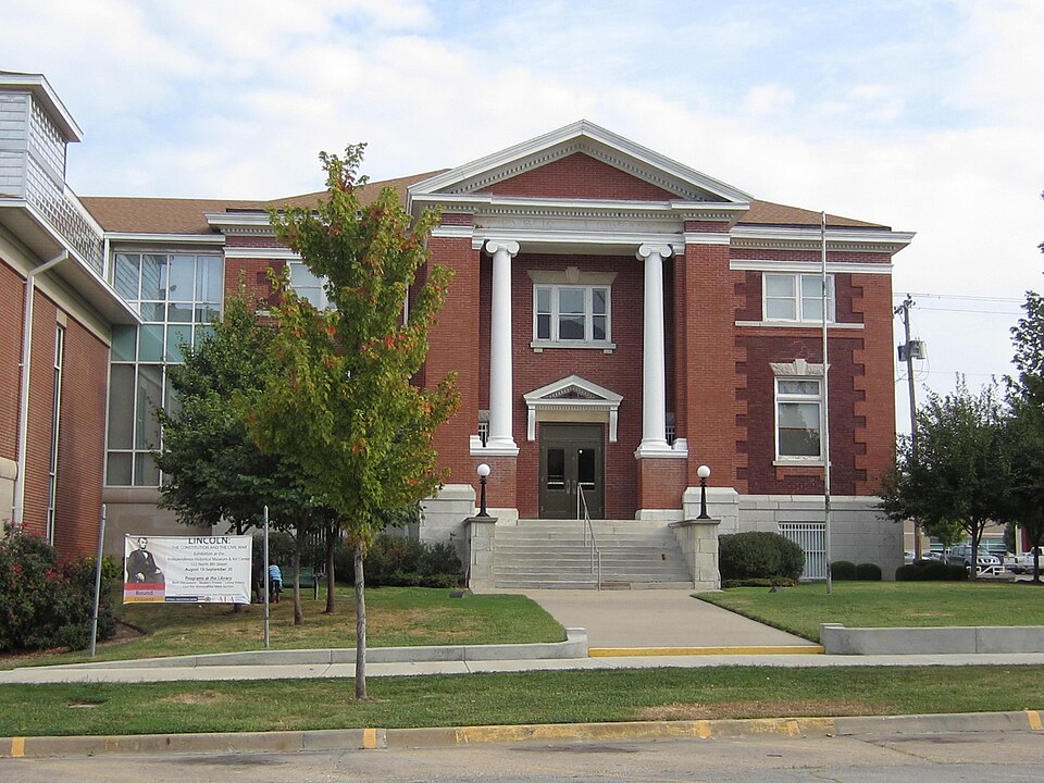 Photograph of Independence Public Library
