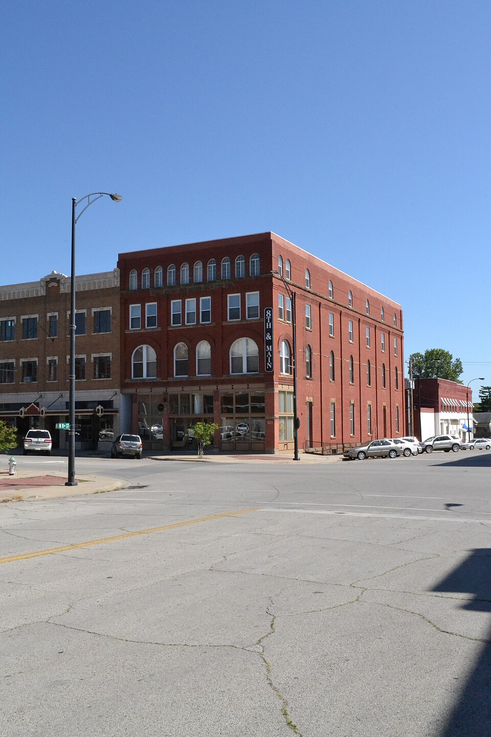 Photograph of Union Implement and Hardware Building-Masonic Temple