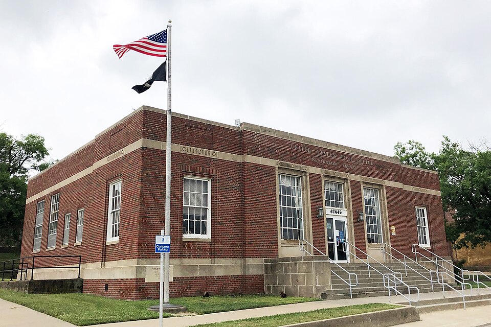Photograph of US Post Office-Herington
