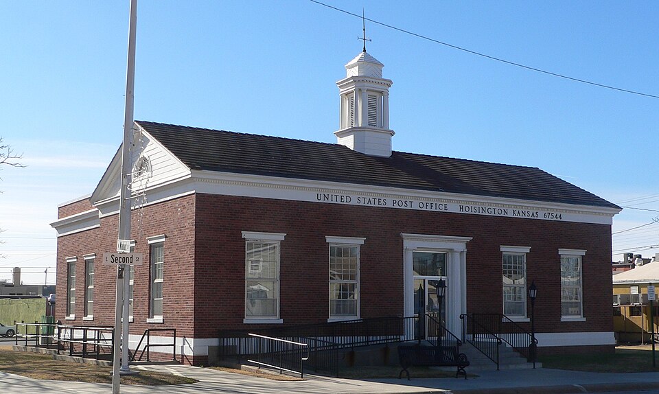 Photograph of US Post Office-Hoisington