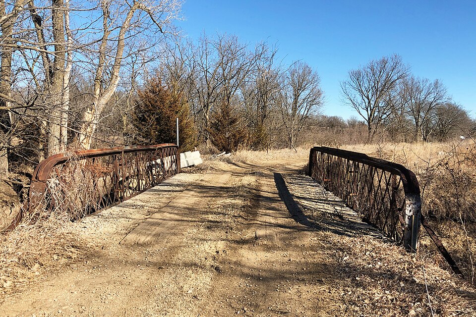 Photograph of Four Mile Creek Lattice