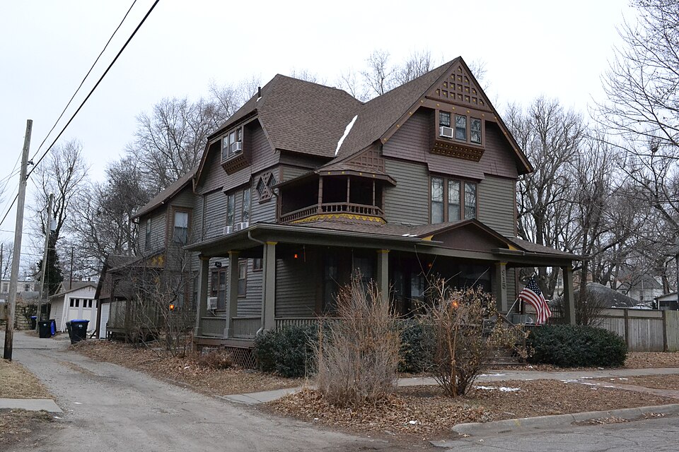 Photograph of Giles-Nellis House