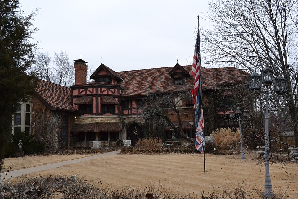 Photograph of Chester B. Woodward House