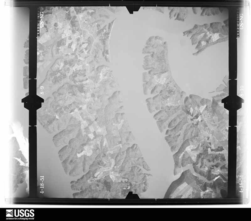 U.S. Geological Survey aerial photograph, 1951-04-18, scale 1:28400
