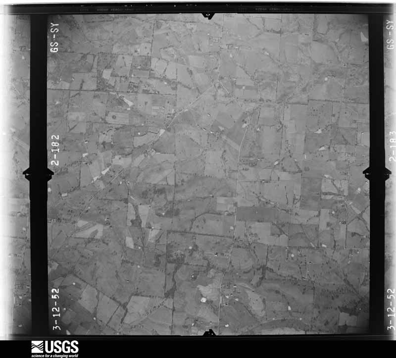 U.S. Geological Survey aerial photograph, 1952-03-01, scale 1:18000