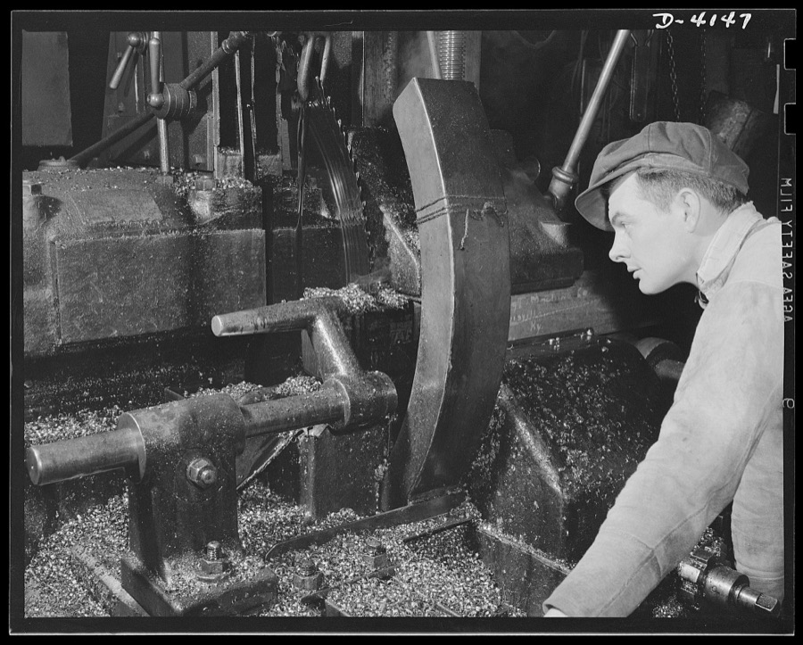 Production. Marine boilers. Cutting large billets on a circular cold saw. The pieces are for use in the forging plant of a large Midwest plant producing heavy hydraulic fittings for the Army