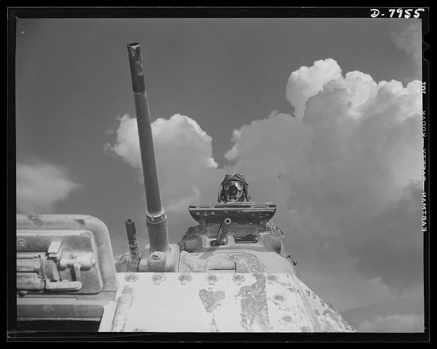 Fort Knox. M-3 tank crews. A good type of soldier mans the M-3 tanks at Fort Knox, Kentucky. The Fort Knox school for tank crews has graduated many men who are now ready to meet the Axis on our far-flung battle lines and on more than equal terms