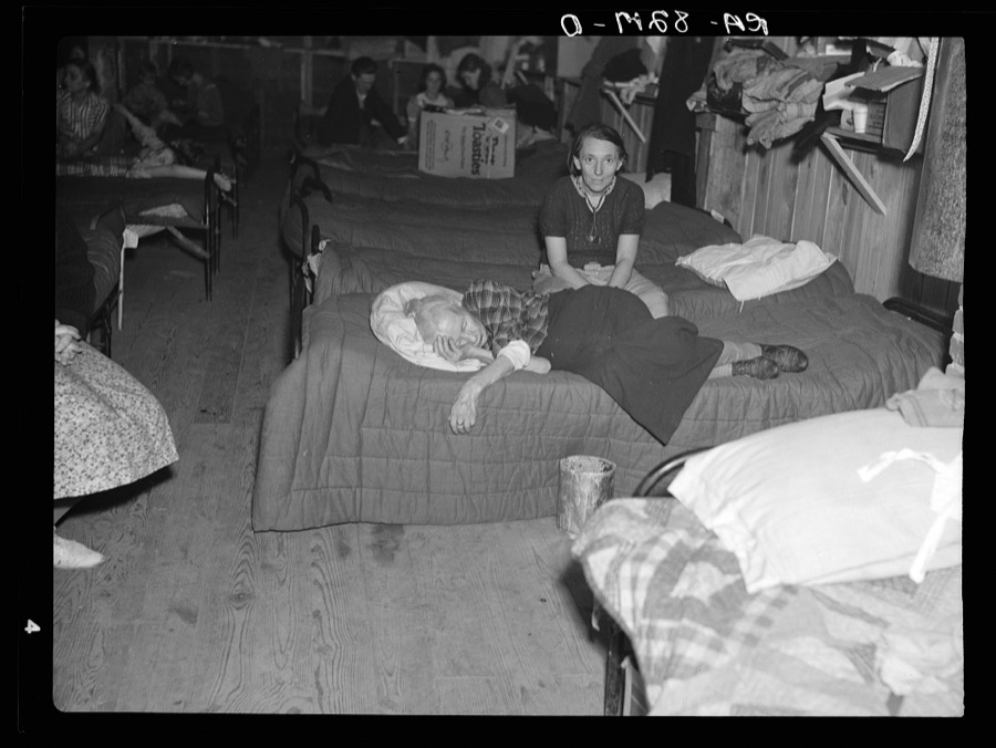 Flood refugees in canning factory used by the Red Cross as a relief station. Mayfield, Kentucky