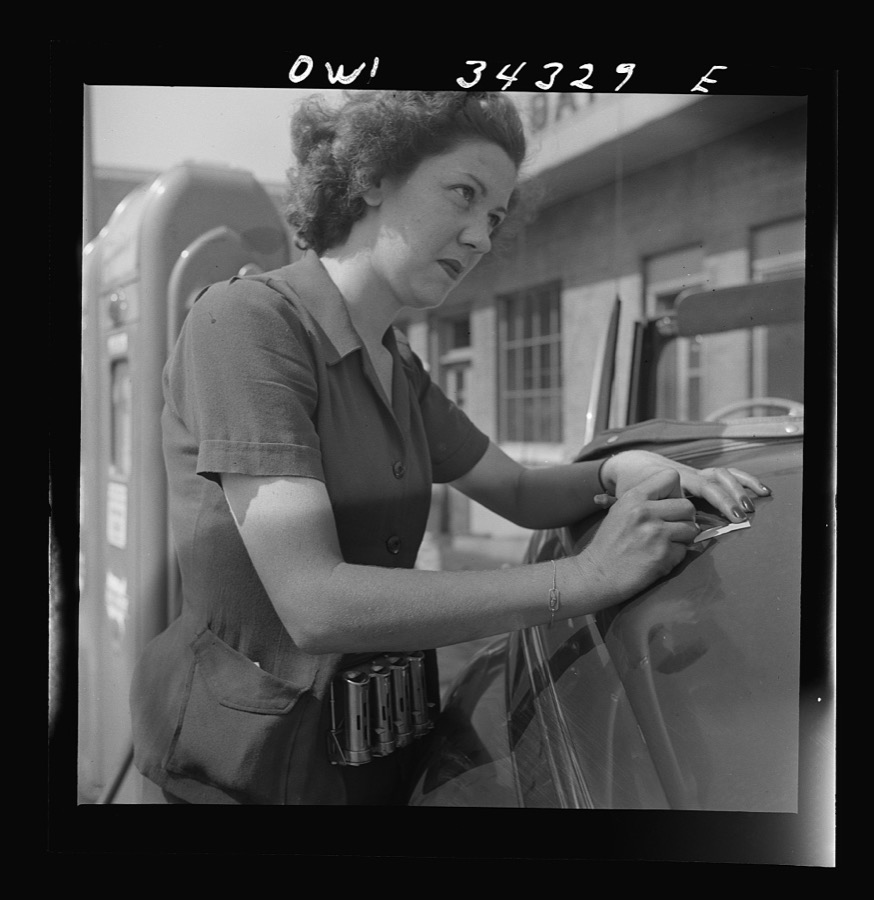 Louisville, Kentucky. Virginia Lively used to be a beauty operator. Today she works at a gas station
