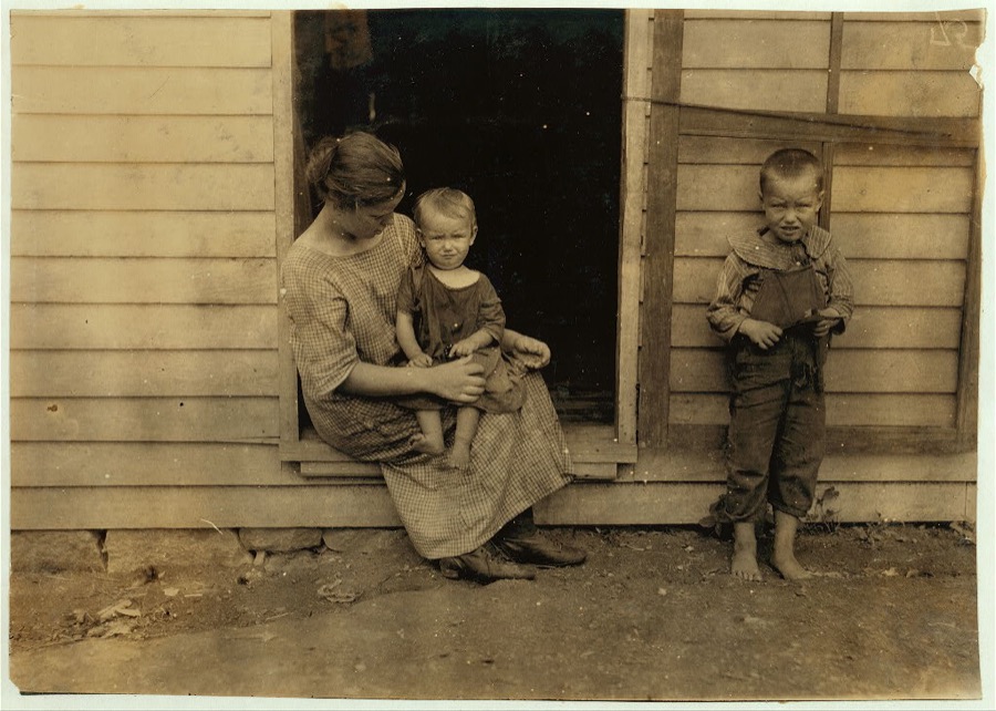Ila Feebach, 15-year old girl at home for housework. Father, Rufus Feebach, Route 4, Cynthiana, Ky. Near Hookstown School. Location: Nicholas County--Cynthiana, Kentucky