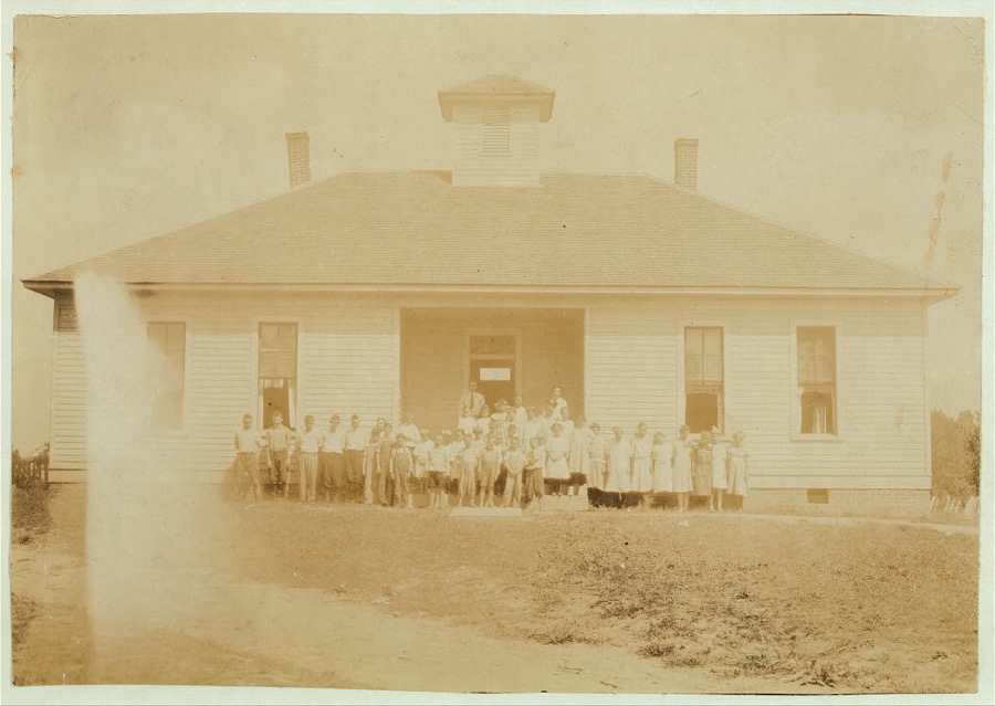 Hebbardsville School. Principal is new and said "Only a few absent." School opened September 5th.  Location: Henderson County, Kentucky