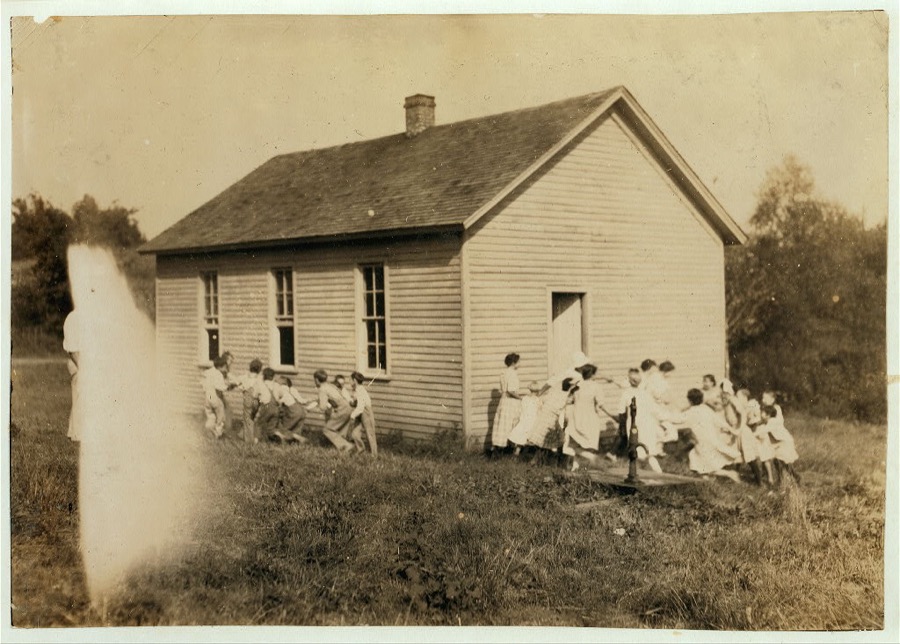 Rock Spring School which opened September 5th. Census 49, Enrollment of 28, attendance 25. Expect an enrollment of 35. Tobacco is chief cause of absence.  Location: Henderson County, Kentucky