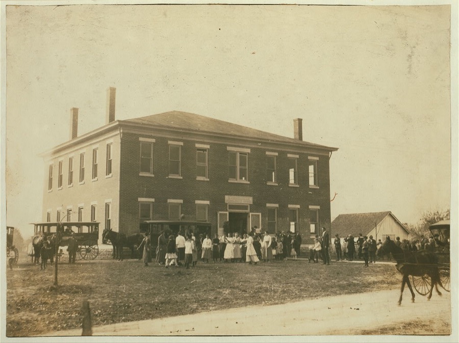 [Woodburn School (consolidated). See Kentucky report.]  Location: [Warren County, Kentucky