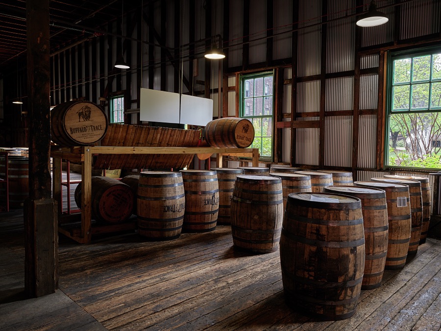Along with its rich bluegrass and annual $4.5-billion horse raising, racing, and sales industry, the American Mid-South state of Kentucky is renowned for its bourbon whiskey