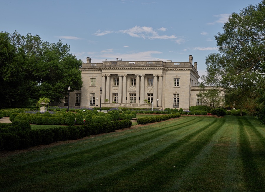 The Beaux-Arts governor's mansion, completed in 1914 in Frankfort, the capital city of the Mid-South U.S. state of Kentucky