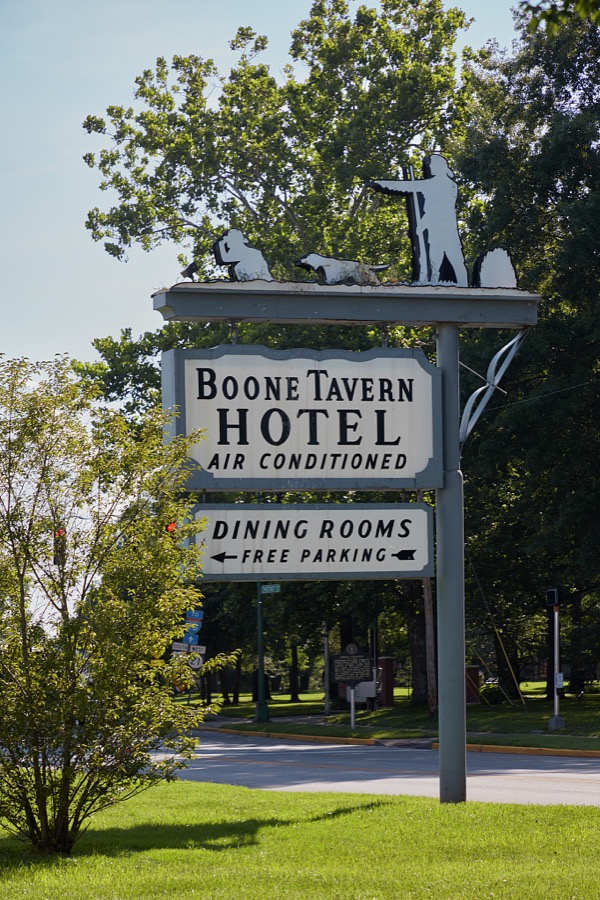 Direction sign to the Boone Tavern Hotel and Restaurant, completed in 1909 and named for the legendary Appachian pathfinder, in Berea, Kentucky