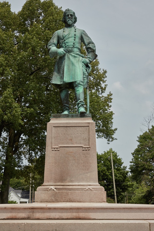 Statue of Confederate Gen. Lloyd Tilghman in Paducah, a Kentucky city at the confluence of the Ohio and Tennessee rivers