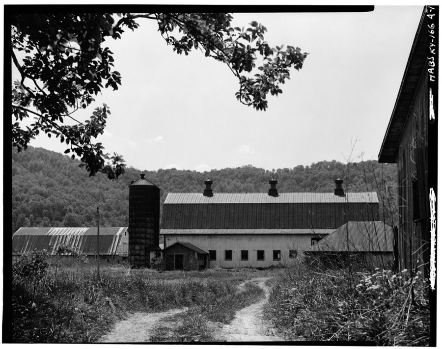Thomas J. Bruce Barn, State Route 8, Vanceburg, Lewis County, KY