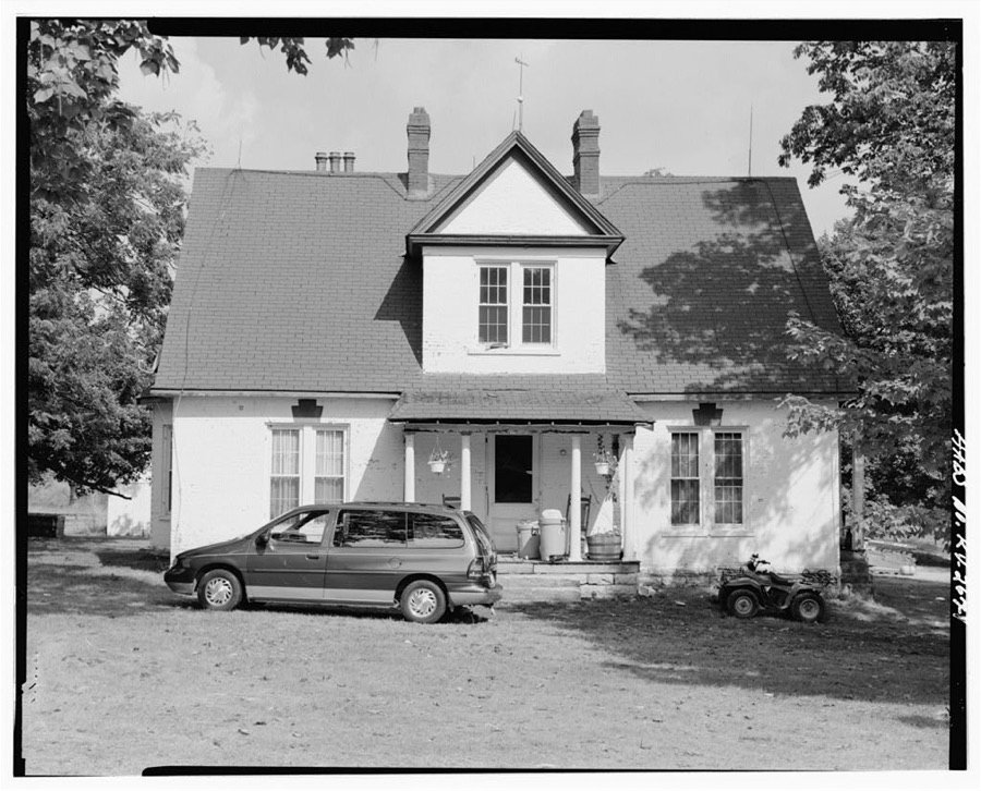 Julia Steele House, 5875 Paris Road (US Highway 27/68); 1 1/5 miles north of Bourbon County line, Paris, Bourbon County, KY