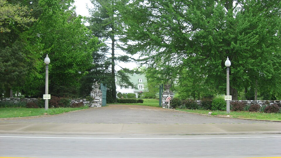 Photograph of Richlawn Farm