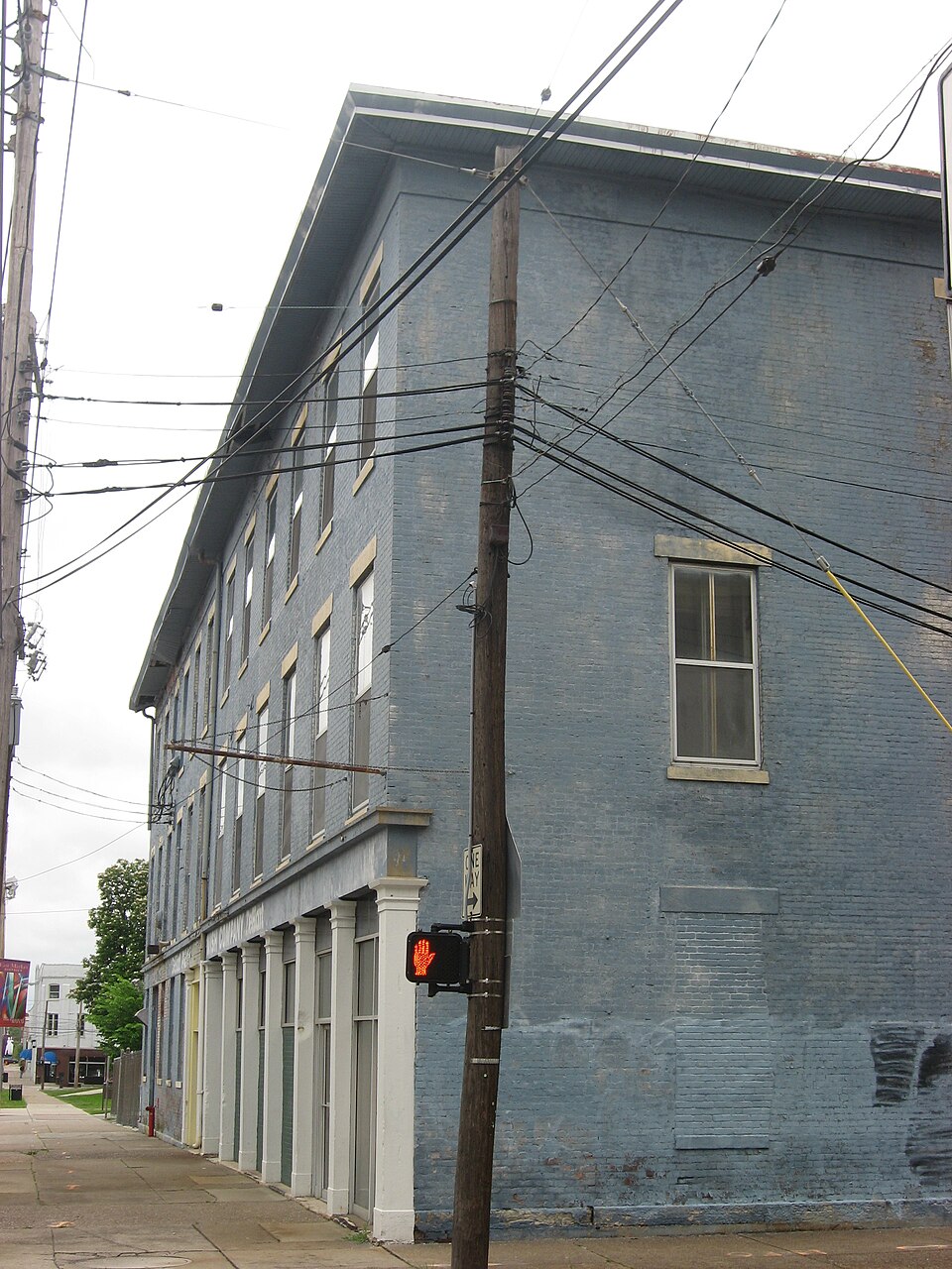 Photograph of Buildings at 900-906 East Main Street