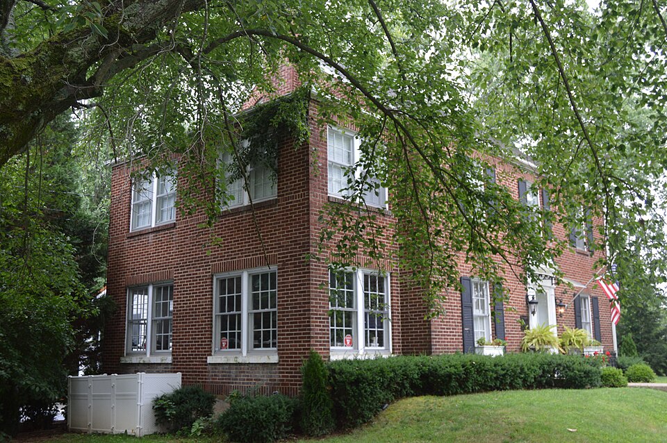 Photograph of Gover-Hardin House