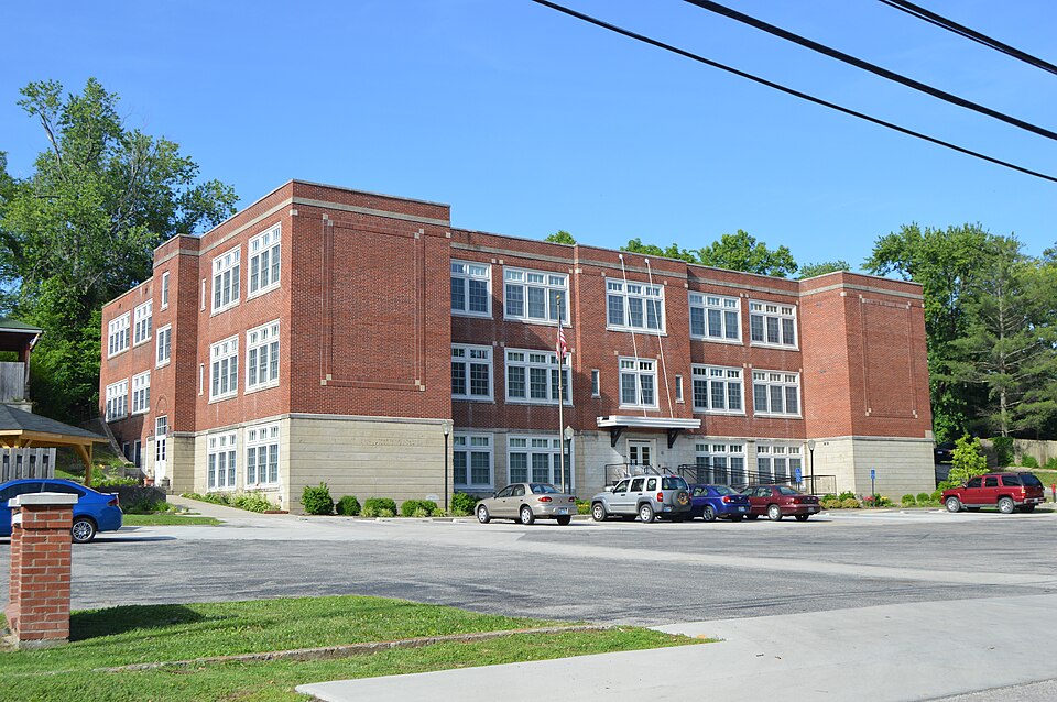 Photograph of Beattyville Grade School