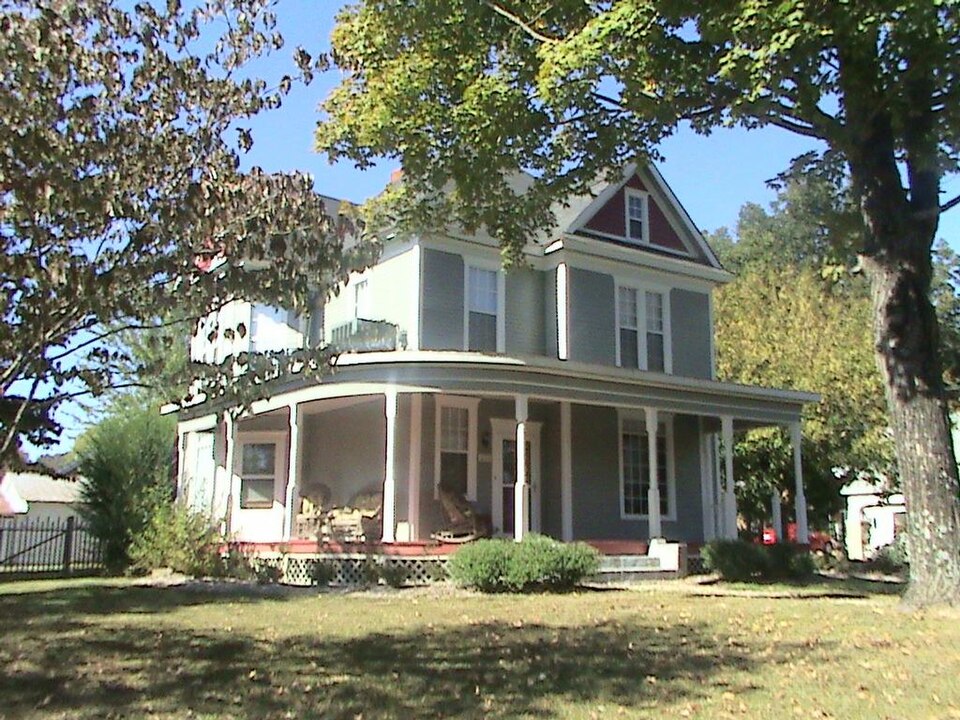 Photograph of Coe House
