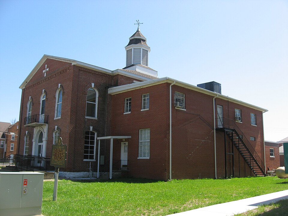 Photograph of Livingston County Courthouse and Clerk's Offices