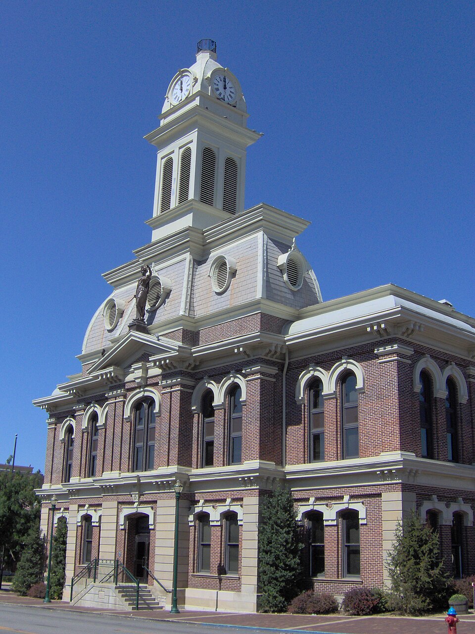Photograph of Scott County Courthouse