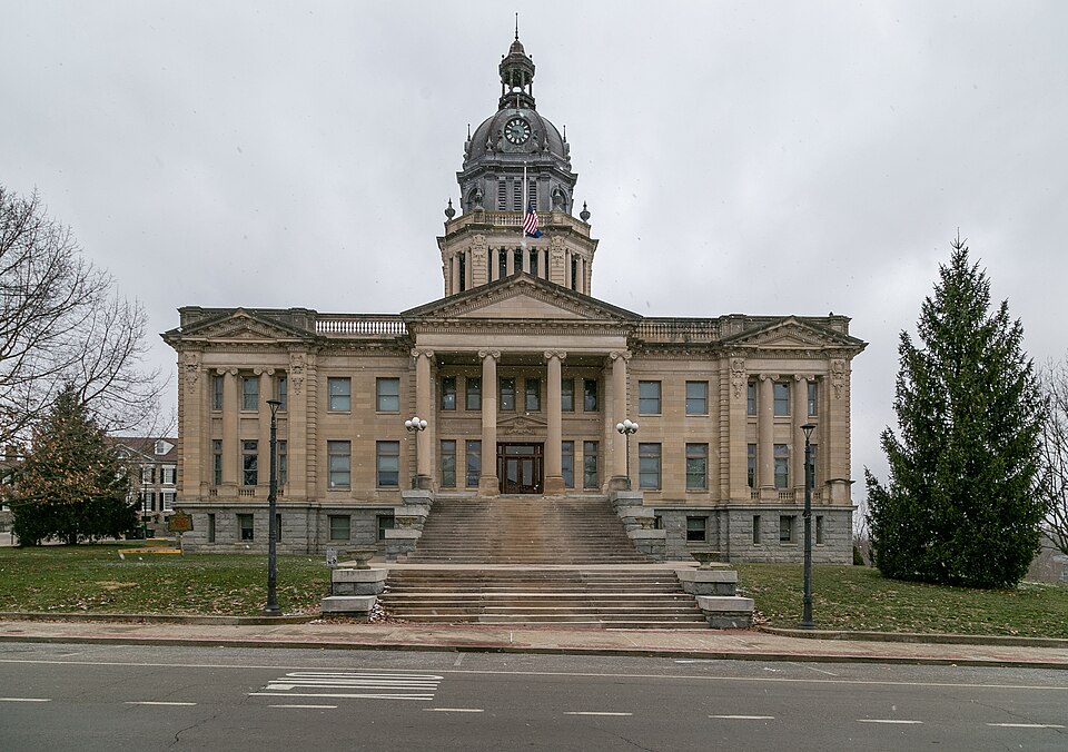 Photograph of Bourbon County Courthouse