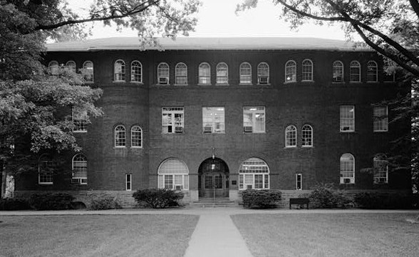 Photograph of Lincoln Hall, Berea College