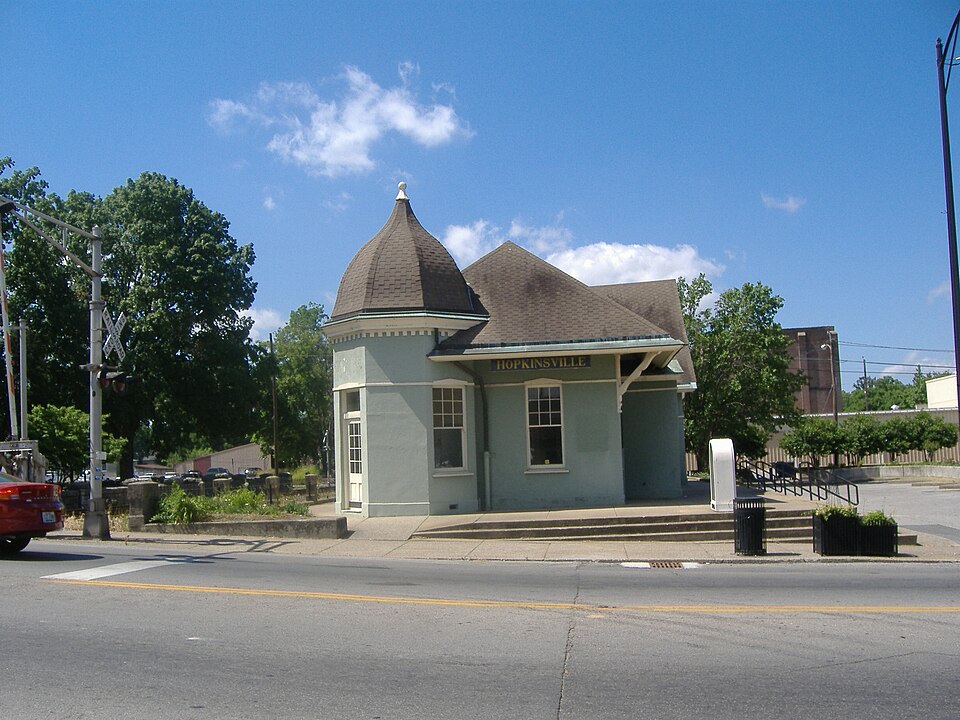 Photograph of Hopkinsville L & N Railroad Depot