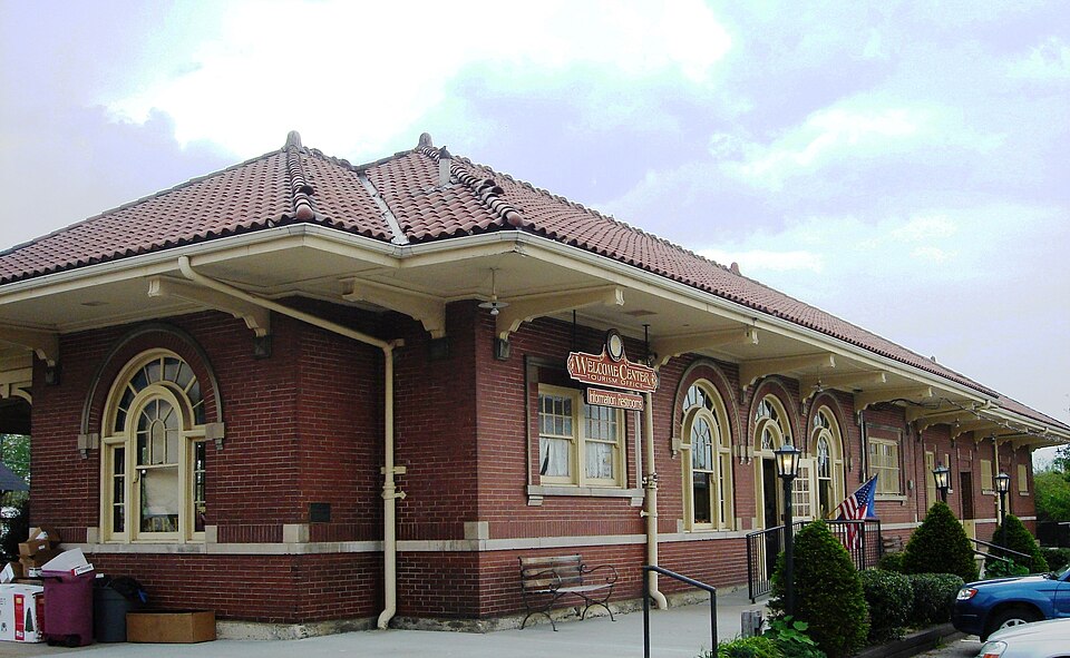 Photograph of Louisville and Nashville Railroad Passenger Depot