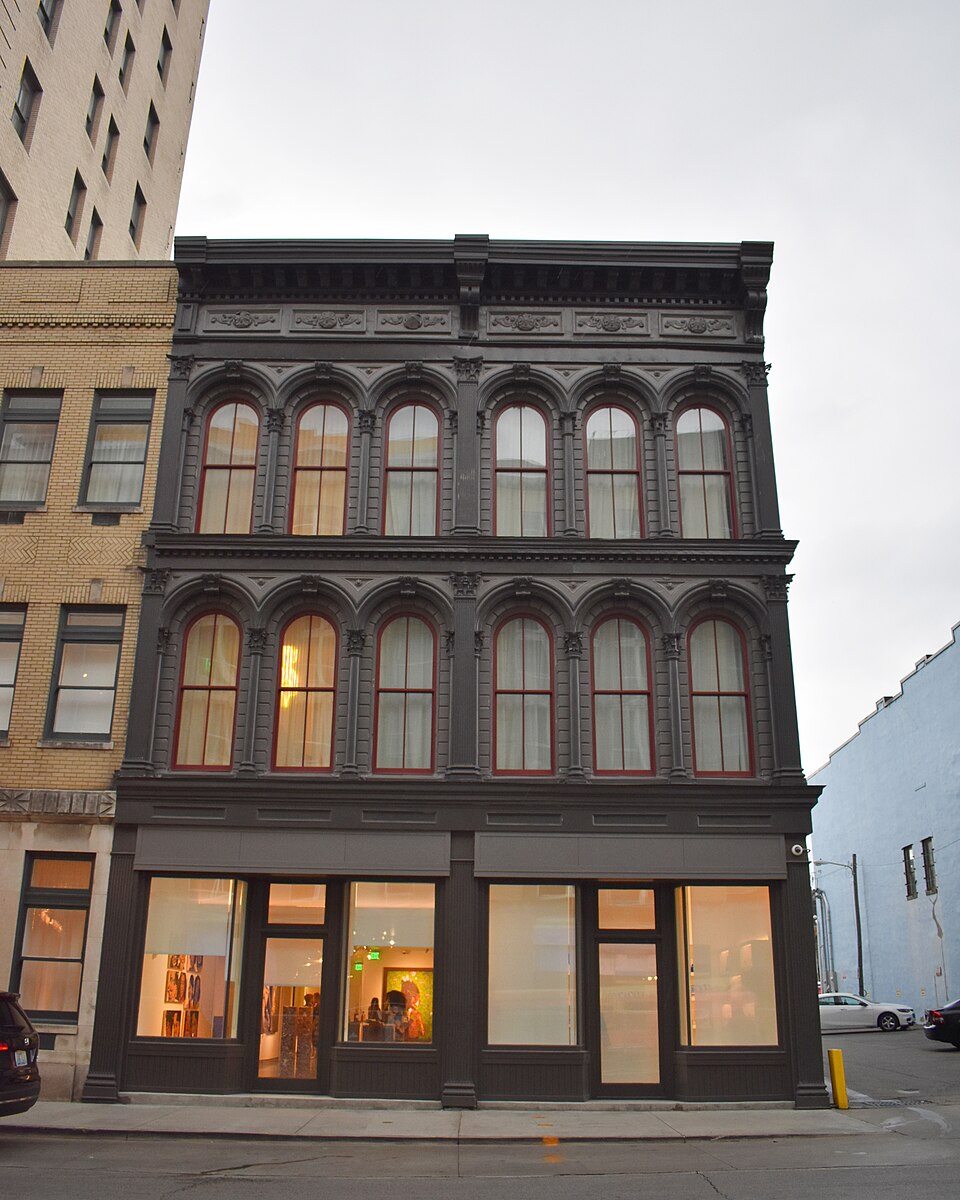 Photograph of Higgins Block