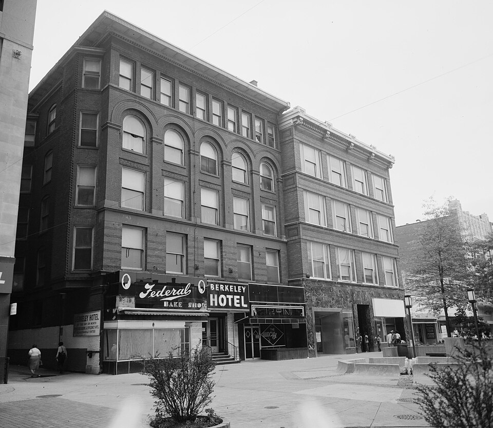 Photograph of Rossmore Apartment House